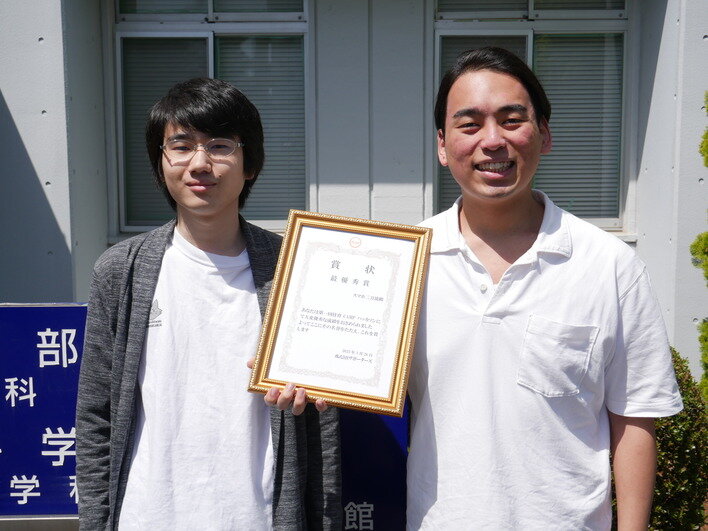 須崎翔太さん(右)と熊澤綾人さん