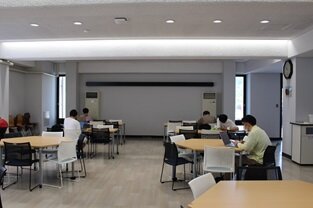 ネーミングライツ9号館学生ホール内観1(3-2)313.JPG