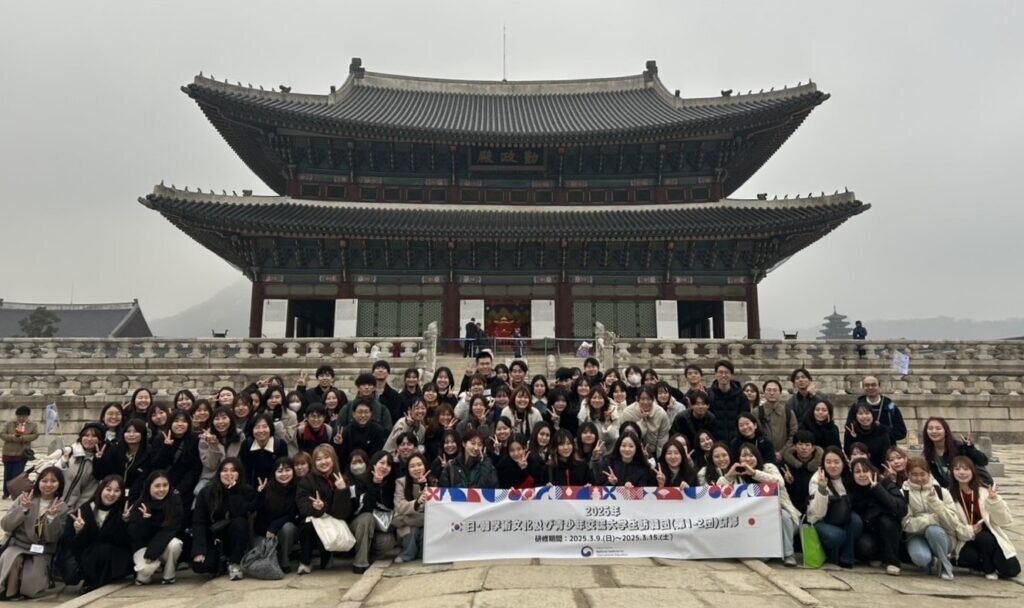 訪韓団集合写真