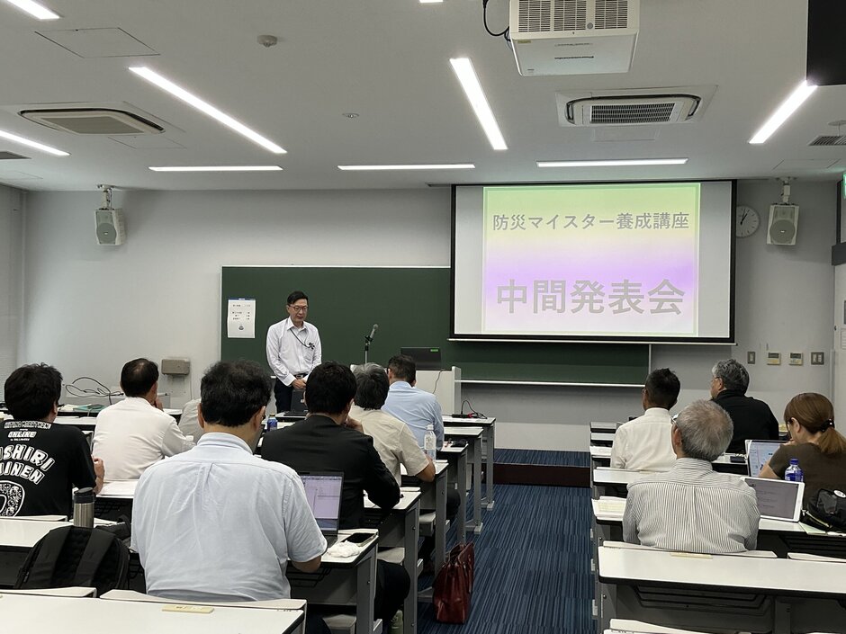 横田教授挨拶