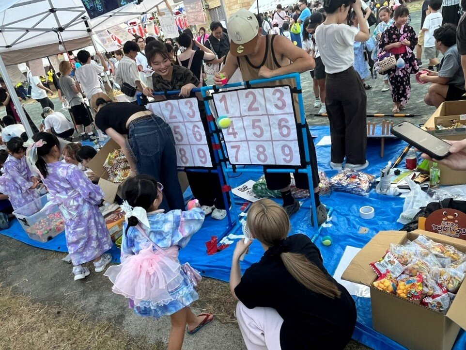 ストラックアウトを楽しむ様子